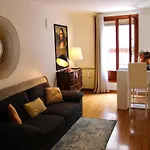 Charming Canal View San Marco Apartment
